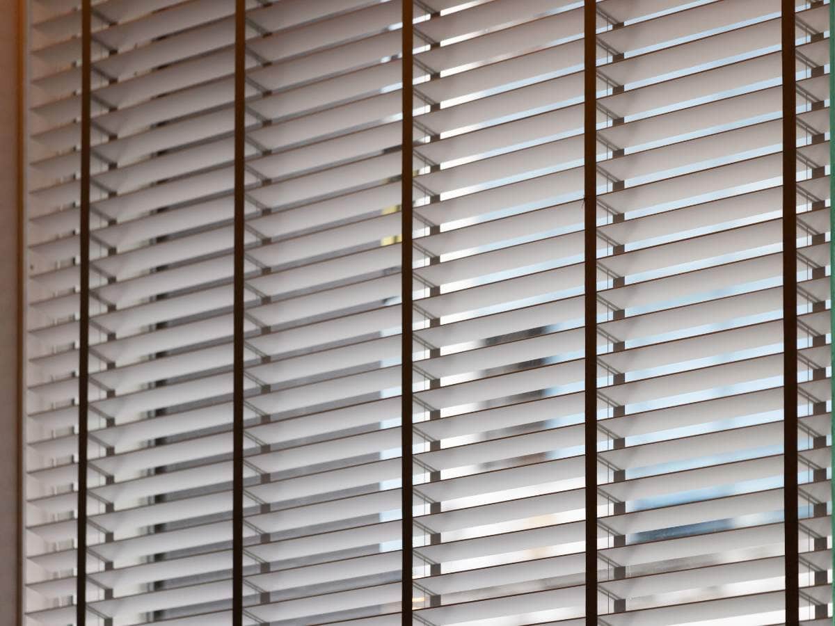 horizontal blinds